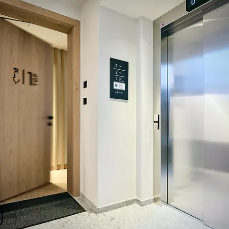 Haus Am Lift - Top1 - Summercard Included - Ski-in Ski-out - 4p Apartment Zell am See